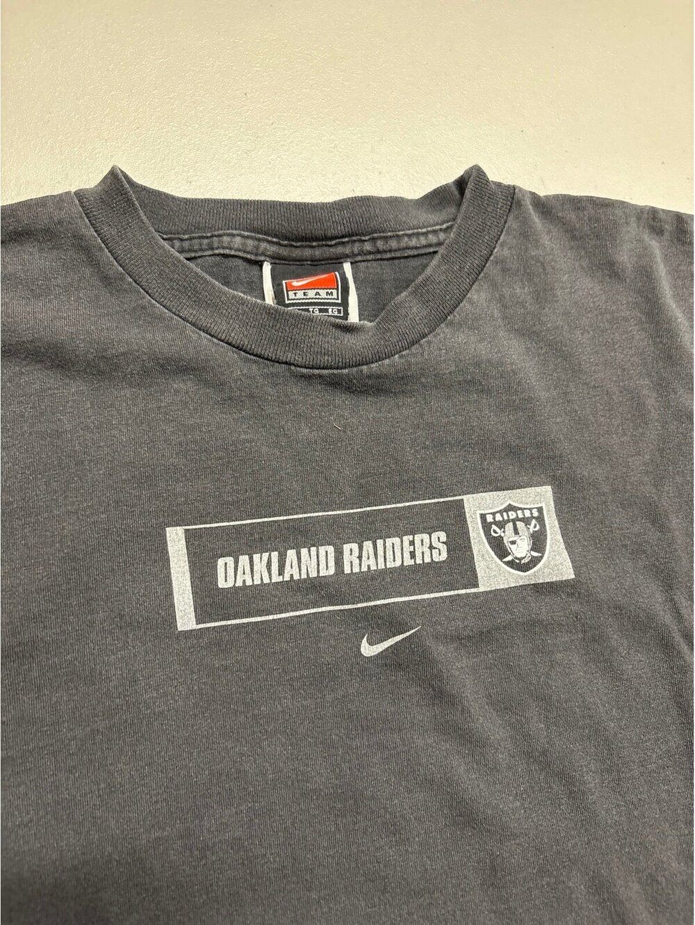 Oakland Raiders Nike Team T-Shirt Mens XL Faded Black Vintage NFL Football